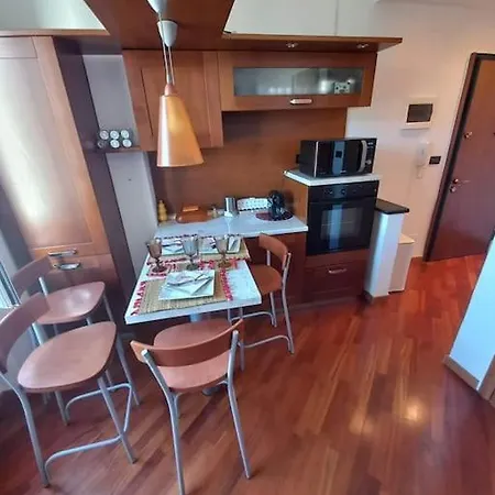 Apartamento Casa Del Colibri, Sestri Ponente Parcheggio Génova